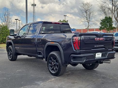 Used 2026 GMC Sierra 2500 AT4 image 8