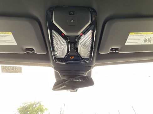 New 2026 BMW X5 xDrive50e w/ Premium Package image 21