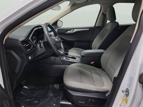 Used 2020 Ford Escape SE image 12