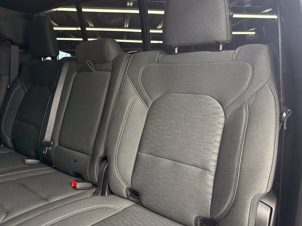 Used 2025 RAM 1500 Tradesman w/ Night Edition AWD/4WD image 15