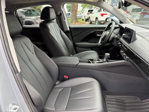 Certified 2025 Acura ADX FWD image 23