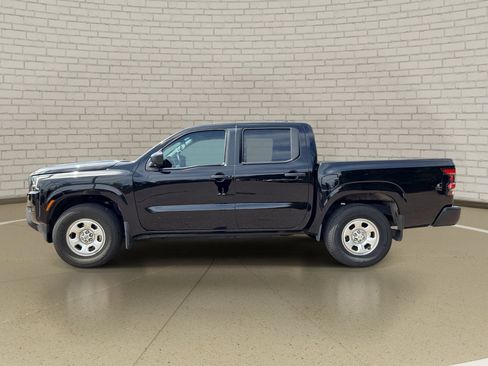 Used 2022 Nissan Frontier S w/ Technology Package AWD/4WD image 8