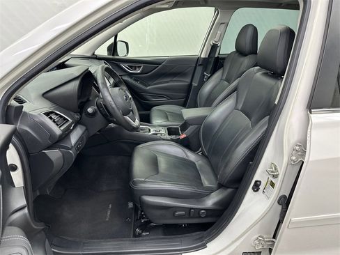Used 2021 Subaru Forester Limited image 9
