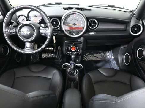 Used 2015 MINI Cooper S image 4
