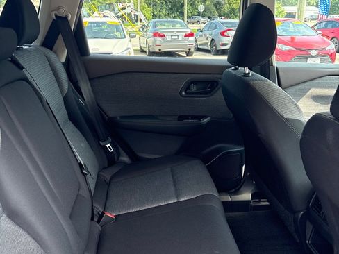 Used 2022 Nissan Rogue S FWD image 12