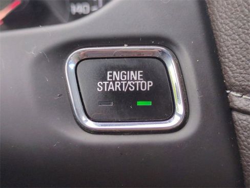 Used 2018 GMC Acadia SLT image 29