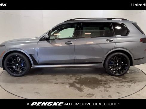 Used 2025 BMW X7 xDrive40i w/ M Sport Package image 5