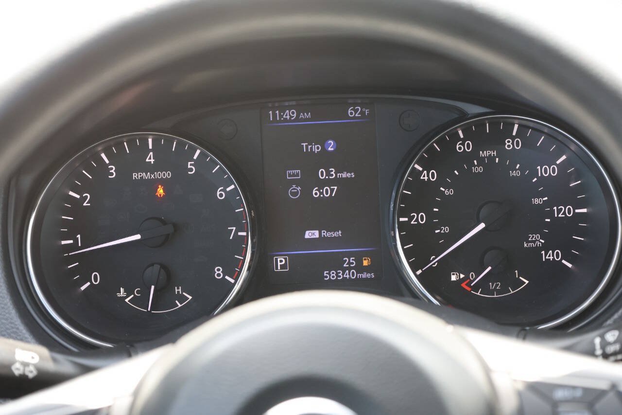 Used 2018 Nissan Rogue S AWD/4WD image 19