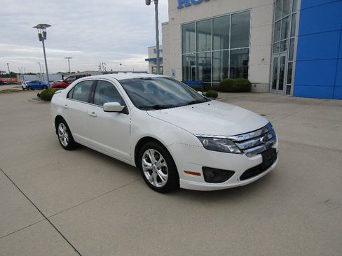 Used 2012 Ford Fusion SE image 3