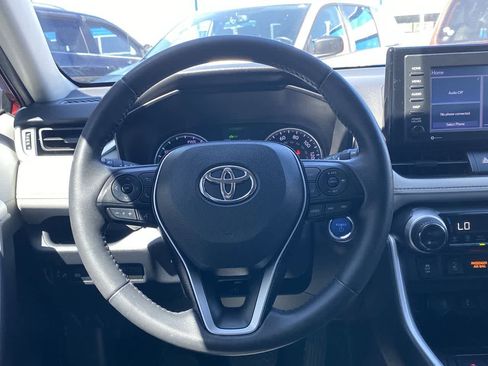 Certified 2021 Toyota RAV4 XLE w/ XLE Grade Weather Package AWD/4WD image 14