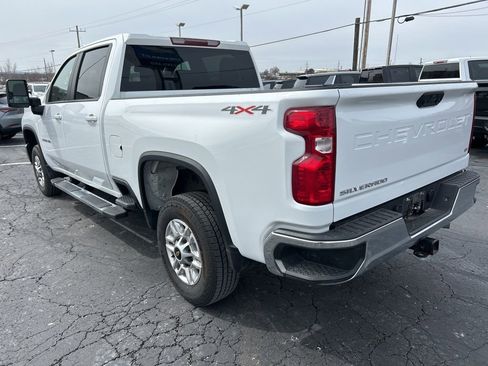 Used 2025 Chevrolet Silverado 2500 LT w/ Convenience Package AWD/4WD image 7