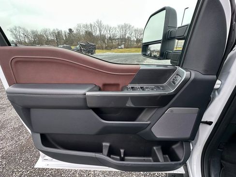 Used 2023 Ford F150 Lariat w/ Equipment Group 502A High image 5