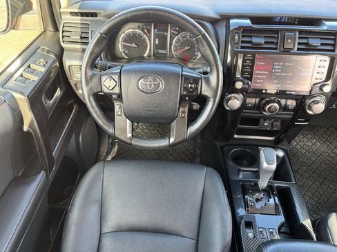 Used 2024 Toyota 4Runner TRD Off-Road Premium image 13