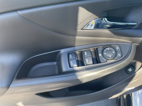 Used 2017 Chevrolet Volt Premier w/ Driver Confidence II Package image 19