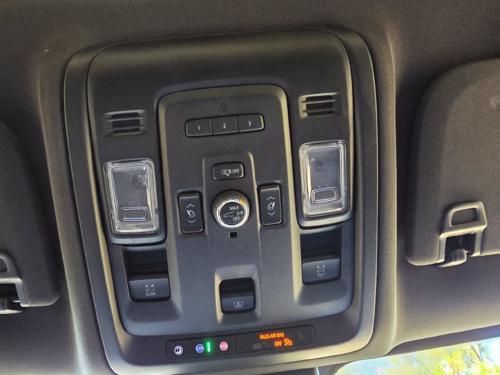 Used 2023 Chevrolet Tahoe RST w/ Luxury Package RWD image 29