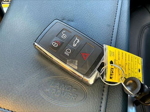 Used 2019 Land Rover Range Rover Sport HSE image 14