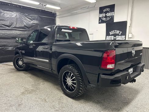 Used 2015 RAM 1500 ST w/ SXT Appearance Group AWD/4WD image 4