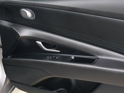 Certified 2024 Hyundai Elantra SEL image 16