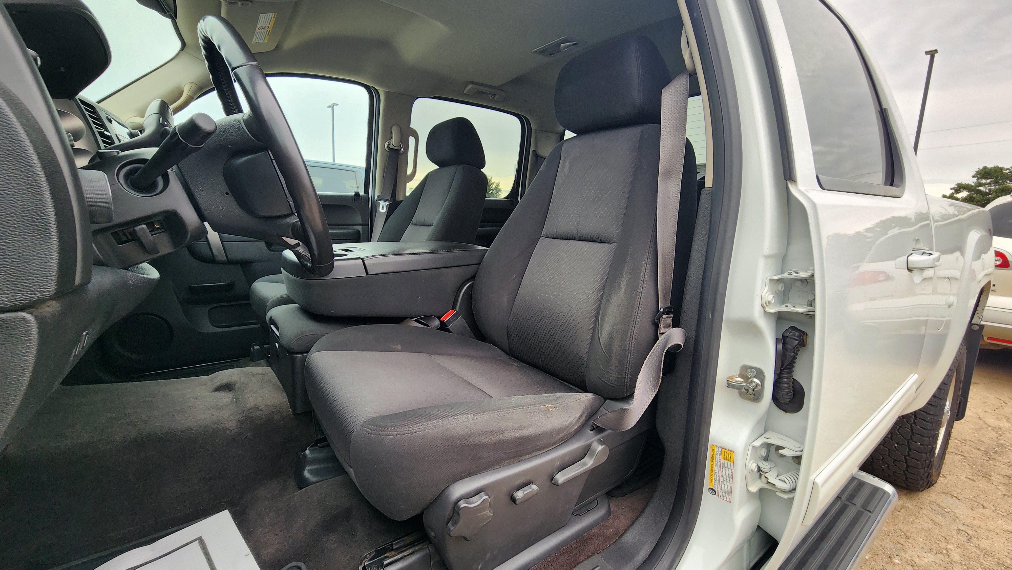 Used 2013 GMC Sierra 2500 SLE w/ SLE Preferred Package AWD/4WD image 12