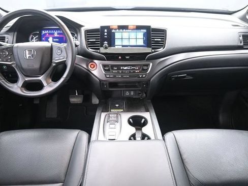 Used 2025 Honda Passport EX-L image 21