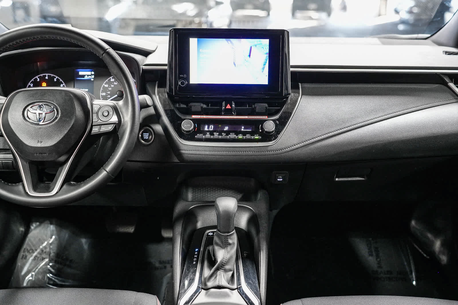 Certified 2025 Toyota Corolla SE FWD image 14