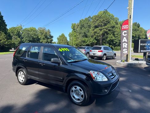 Used 2006 Honda CR-V LX image 2