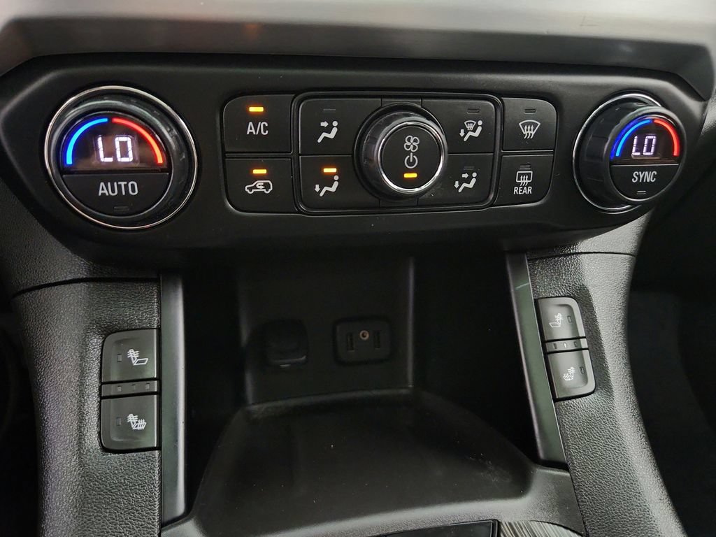 Used 2019 GMC Acadia SLT w/ GMC Pro Grade Package AWD/4WD image 18