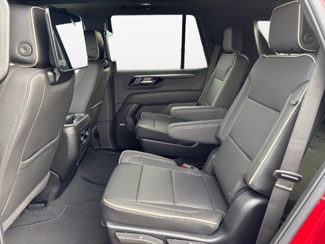 Used 2026 Chevrolet Tahoe Premier AWD/4WD image 13
