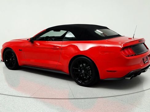 Used 2018 Ford Mustang GT Premium w/ Equipment Group 401A RWD image 3