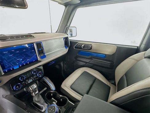 Used 2024 Ford Bronco Wildtrak image 23