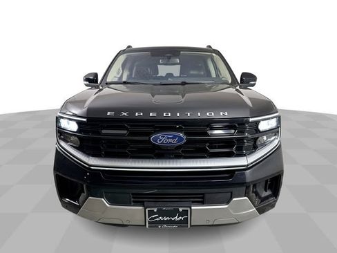 Used 2025 Ford Expedition Max Platinum AWD/4WD image 3