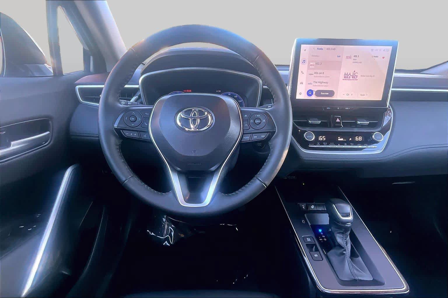 Used 2026 Toyota Corolla Cross XLE w/ Convenience Package AWD/4WD image 6