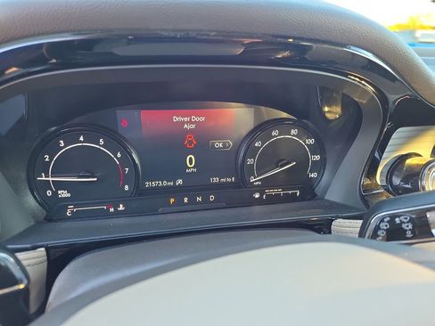 Used 2022 Lincoln Corsair AWD w/ Equipment Group 101A image 27