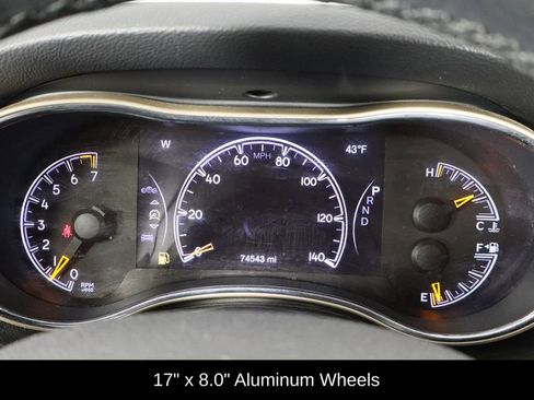 Used 2017 Jeep Grand Cherokee Laredo w/ Quick Order Package 23E image 11