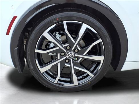 New 2026 Toyota Prius Plug-In Hybrid image 6