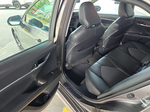 Used 2024 Toyota Camry SE w/ Cold Weather Package FWD image 15