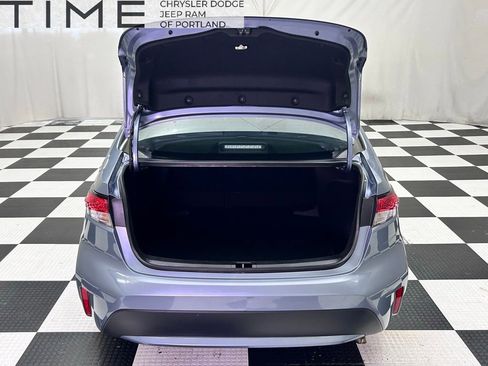 Used 2022 Toyota Corolla LE image 10