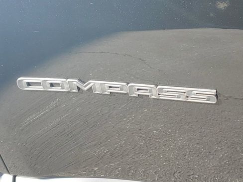 New 2026 Jeep Compass Latitude image 8