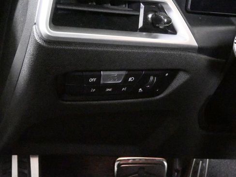 Used 2025 BMW M240i xDrive Coupe w/ Premium Package image 27