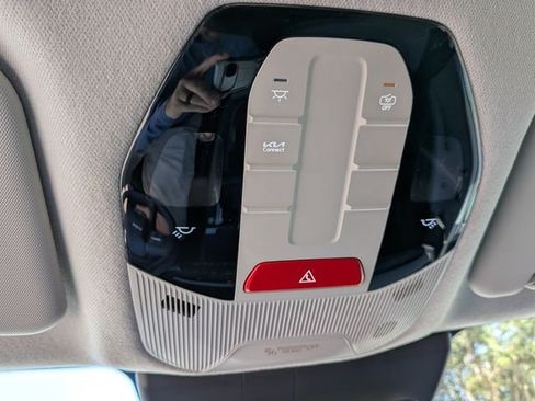 New 2027 Kia Seltos LX FWD image 21