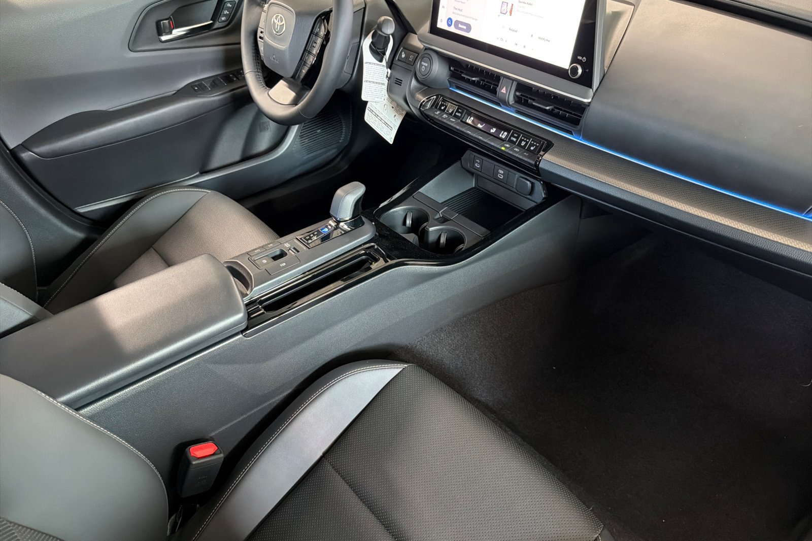 New 2027 Toyota Prius Limited w/ Limited Premium Package FWD image 19