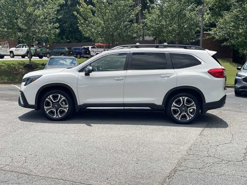Used 2023 Subaru Ascent Limited w/ Technology Package AWD/4WD image 2