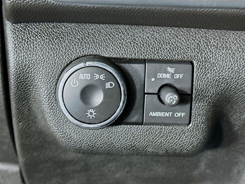 Used 2014 GMC Acadia SLE FWD image 17