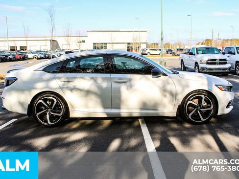 Used 2022 Honda Accord Sport image 9