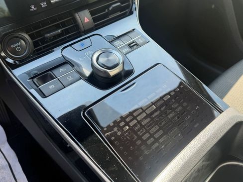 Used 2023 Subaru Solterra AWD image 16