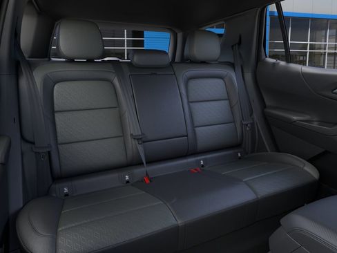 New 2026 Chevrolet Equinox LT w/ Convenience Package II FWD image 18