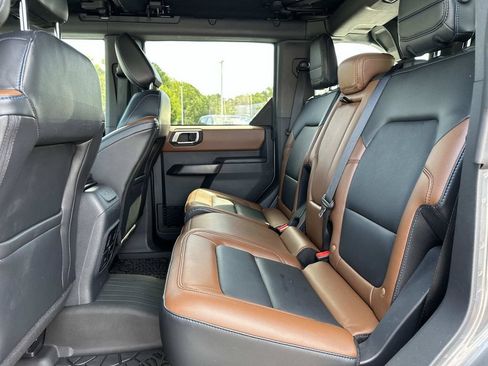 Used 2024 Ford Bronco Outer Banks AWD/4WD image 17