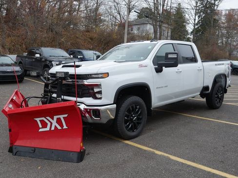 New 2025 Chevrolet Silverado 2500 LT AWD/4WD image 4