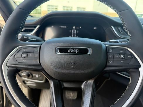 New 2026 Jeep Grand Cherokee Laredo X AWD/4WD image 27
