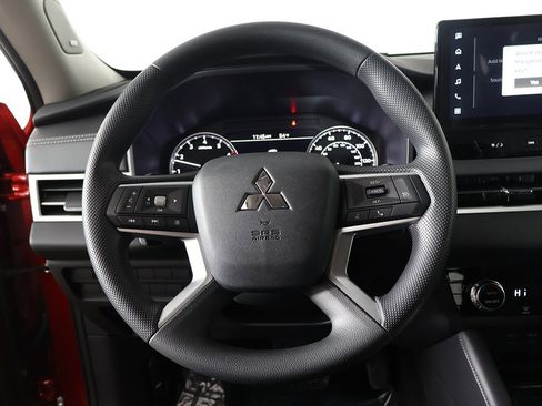 New 2026 Mitsubishi Outlander ES image 38